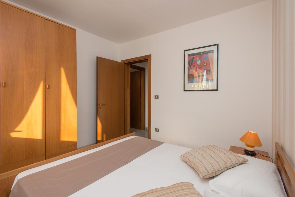 Blu Side Hotel & Residence Торре-Сан-Джованни-Удженто Экстерьер фото