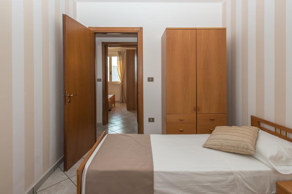 Blu Side Hotel & Residence Торре-Сан-Джованни-Удженто Экстерьер фото