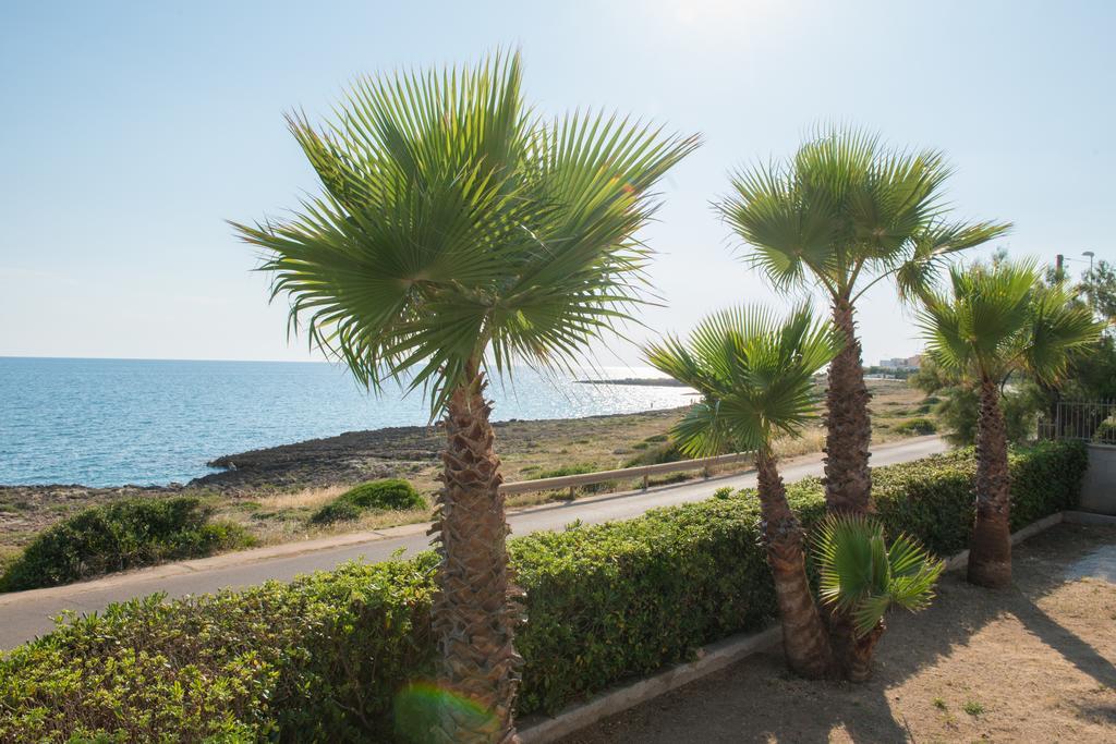 Blu Side Hotel & Residence Торре-Сан-Джованни-Удженто Экстерьер фото