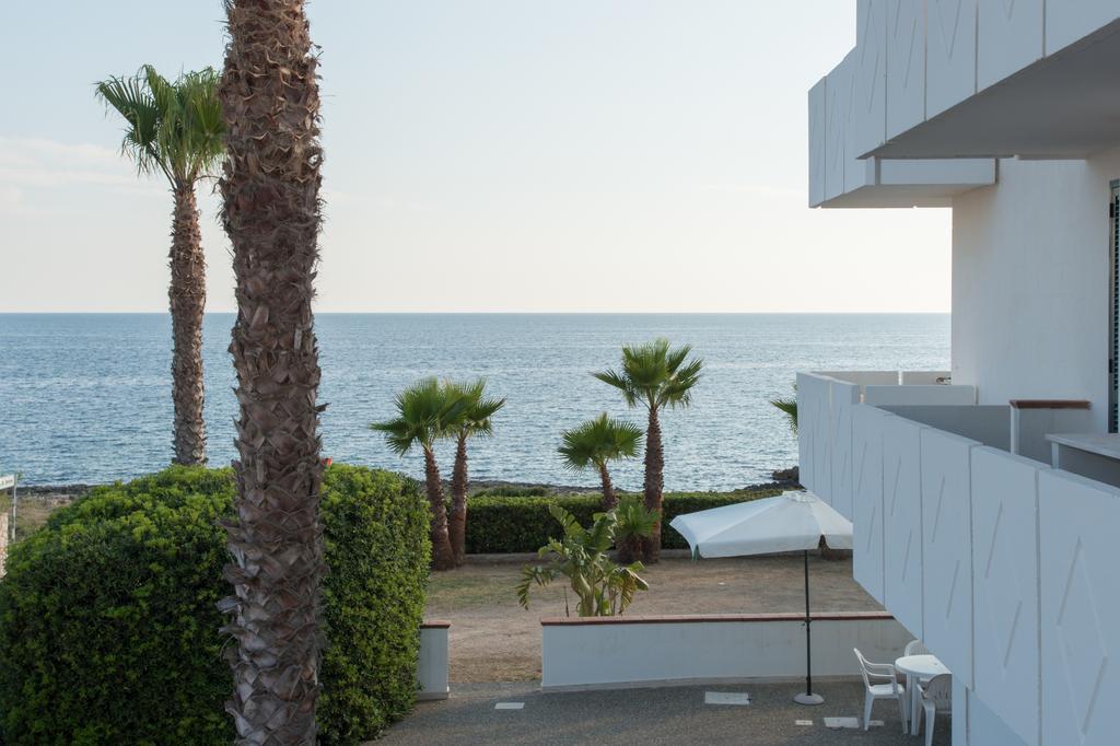 Blu Side Hotel & Residence Торре-Сан-Джованни-Удженто Экстерьер фото