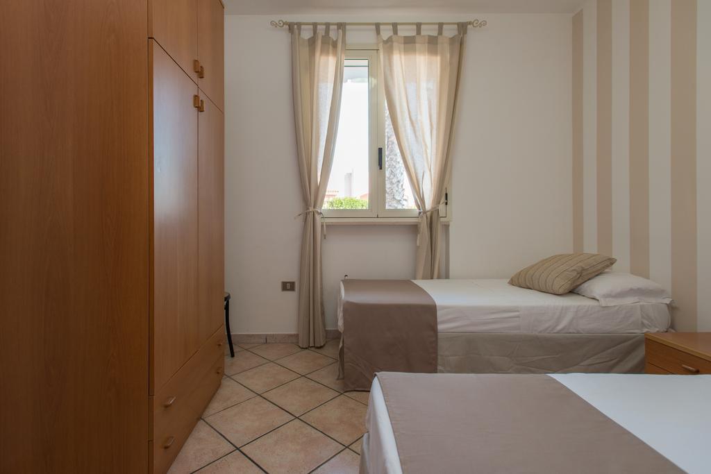 Blu Side Hotel & Residence Торре-Сан-Джованни-Удженто Экстерьер фото