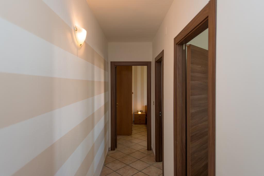 Blu Side Hotel & Residence Торре-Сан-Джованни-Удженто Экстерьер фото