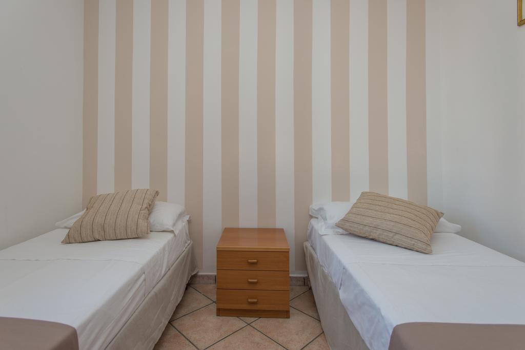 Blu Side Hotel & Residence Торре-Сан-Джованни-Удженто Экстерьер фото