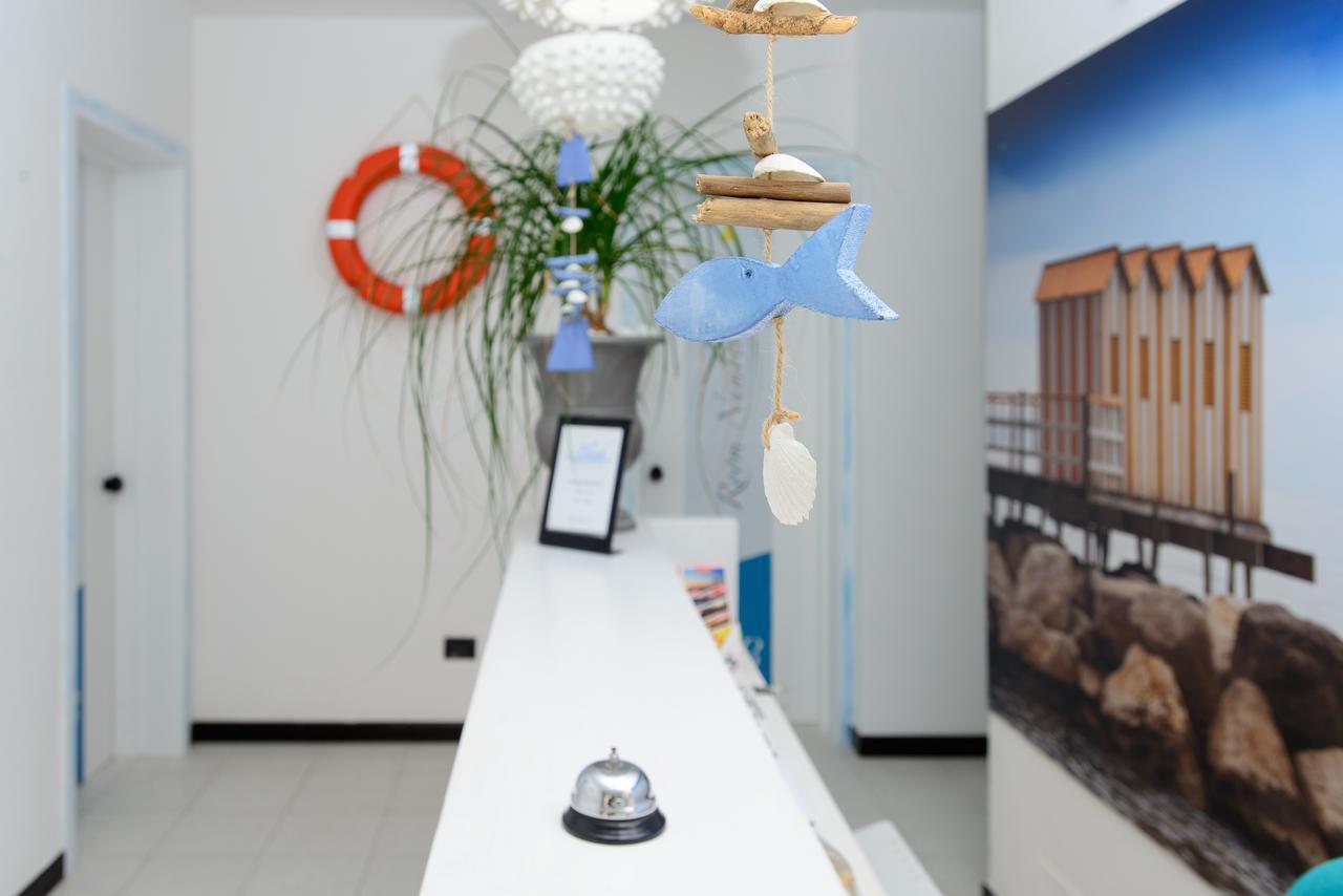 Blu Side Hotel & Residence Торре-Сан-Джованни-Удженто Экстерьер фото