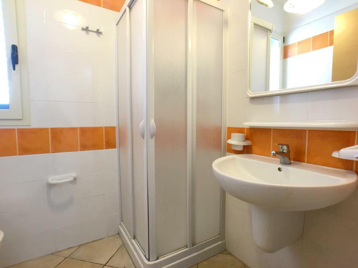 Blu Side Hotel & Residence Торре-Сан-Джованни-Удженто Экстерьер фото